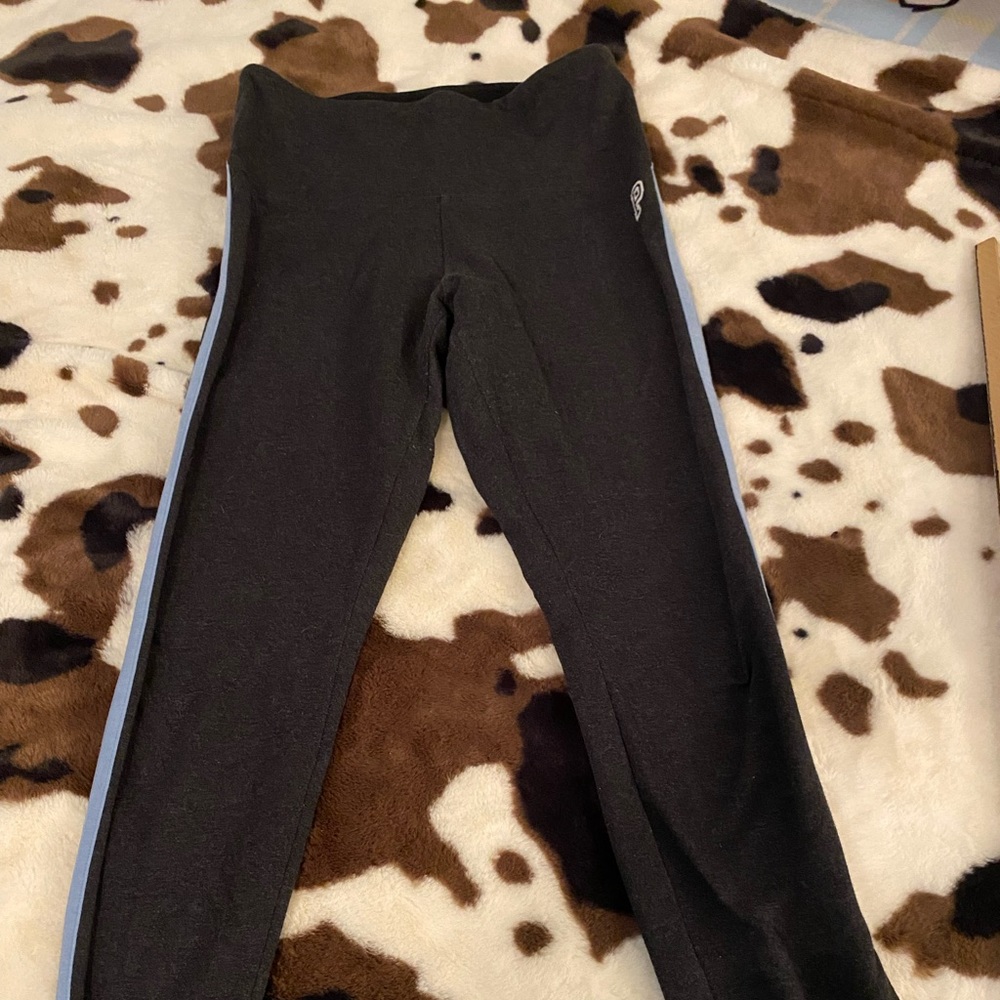 VS PINK Capris